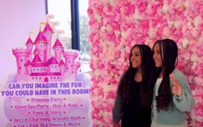 McClure Twins Get the PHP Experience at Stonecrest Salon